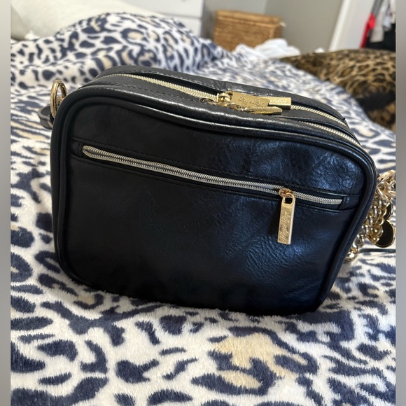 Itzy Ritzy Crossbody - Picture 2 of 5